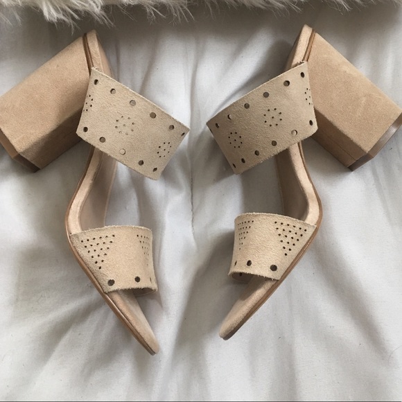 NWT Melrose & Market Heels - Picture 6 of 6